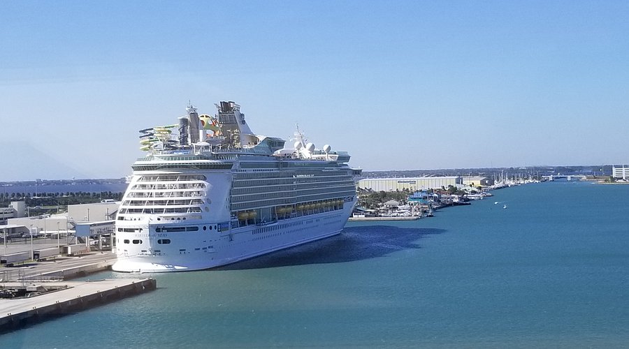 Port Canaveral cruise travel